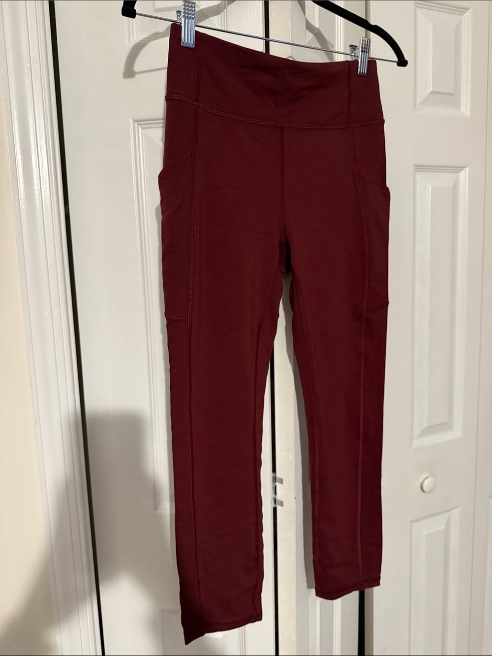 High-Waist Lululemon Burgundy Active Leggings with Pockets